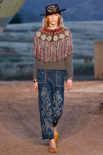 Look 41